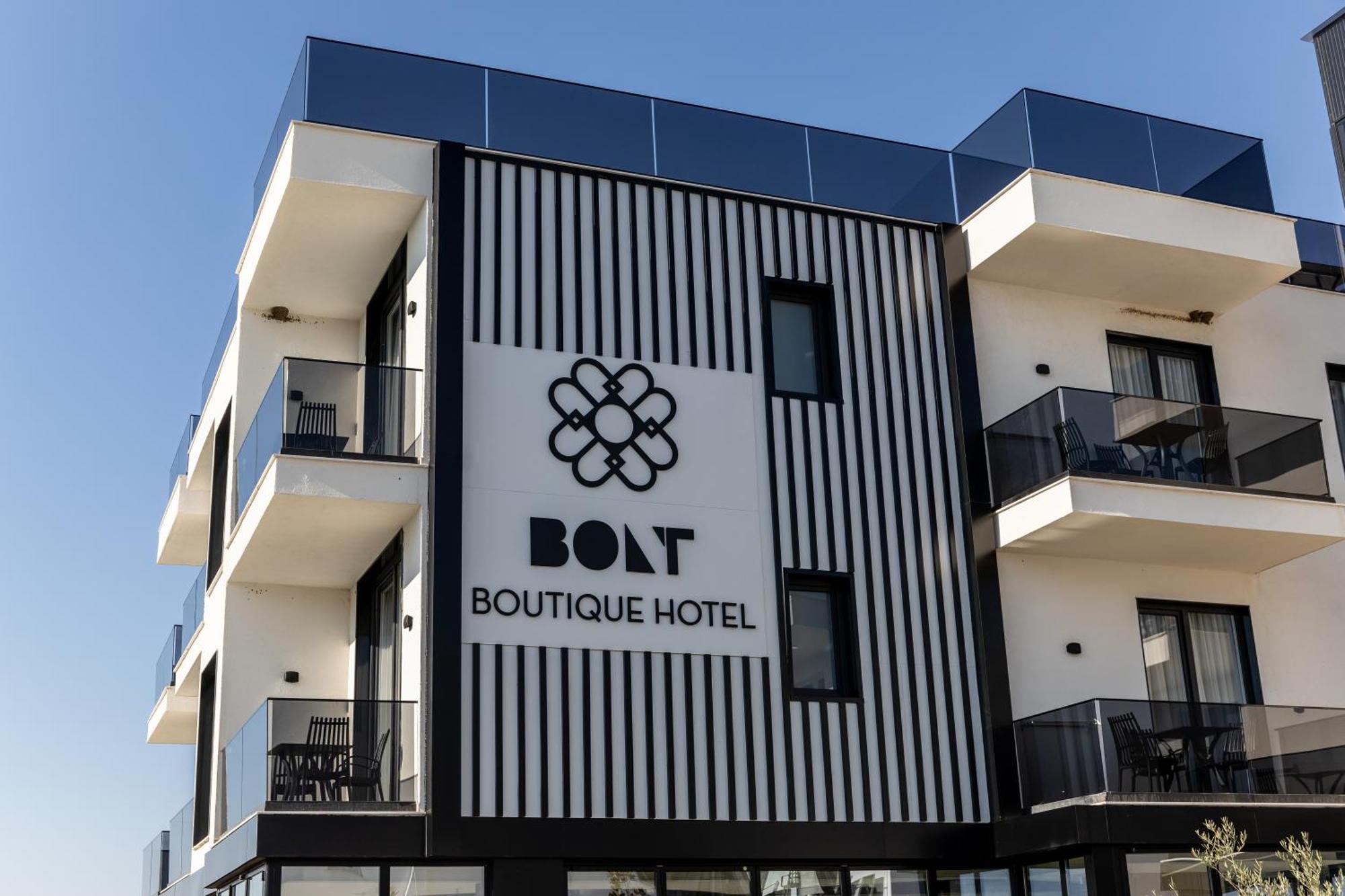 Bolt Boutique Hotel Lezhë Exteriör bild