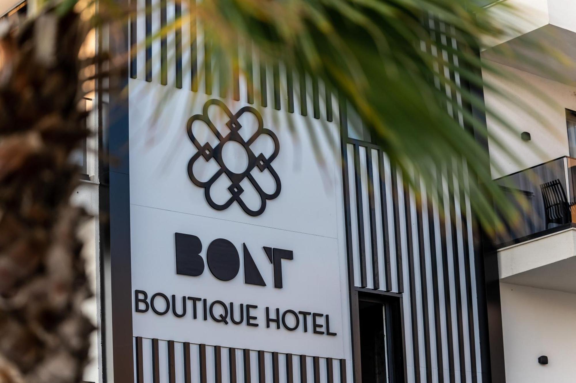 Bolt Boutique Hotel Lezhë Exteriör bild