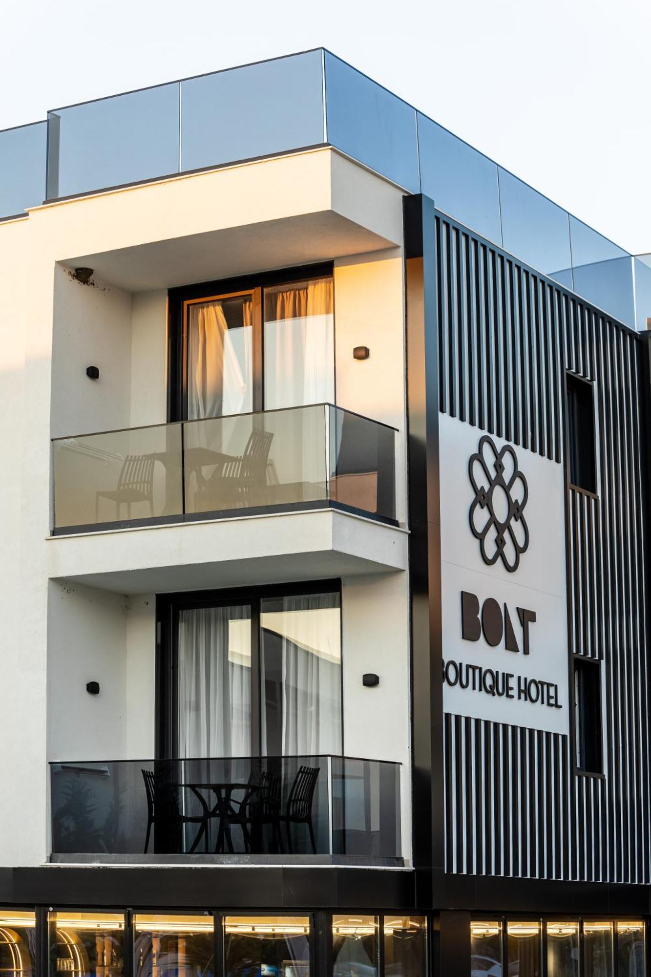Bolt Boutique Hotel Lezhë Exteriör bild