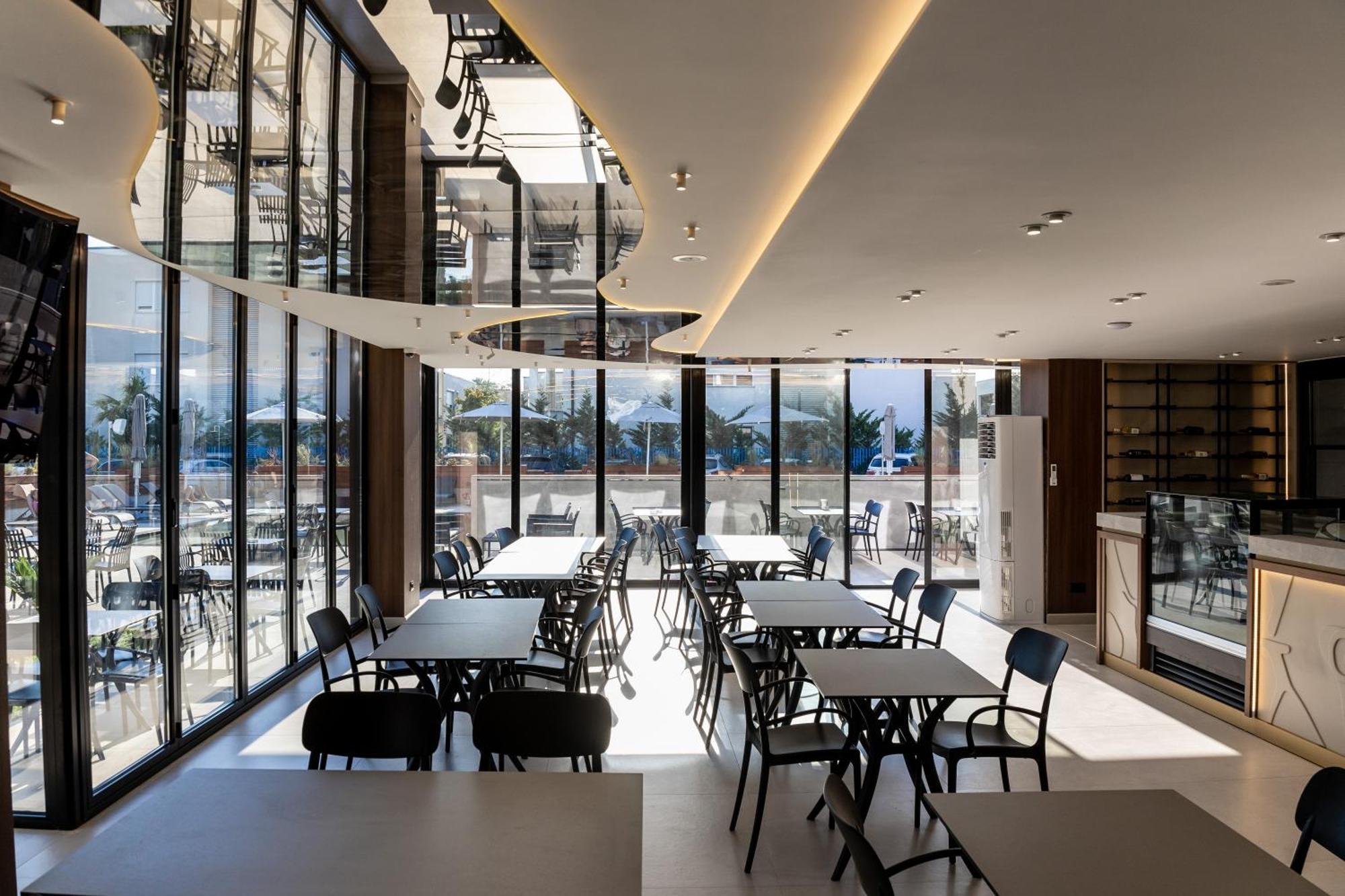 Bolt Boutique Hotel Lezhë Exteriör bild