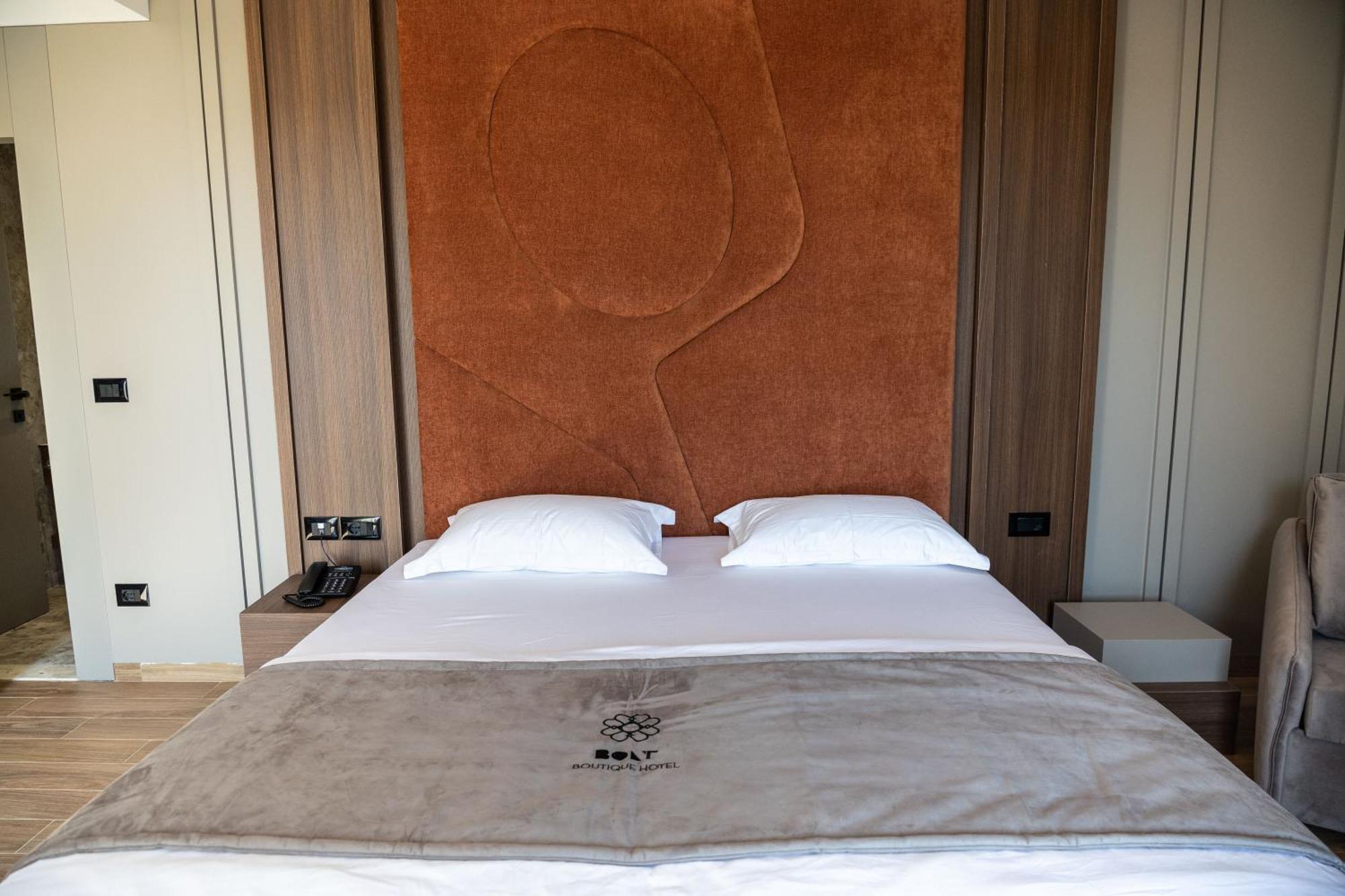 Bolt Boutique Hotel Lezhë Exteriör bild