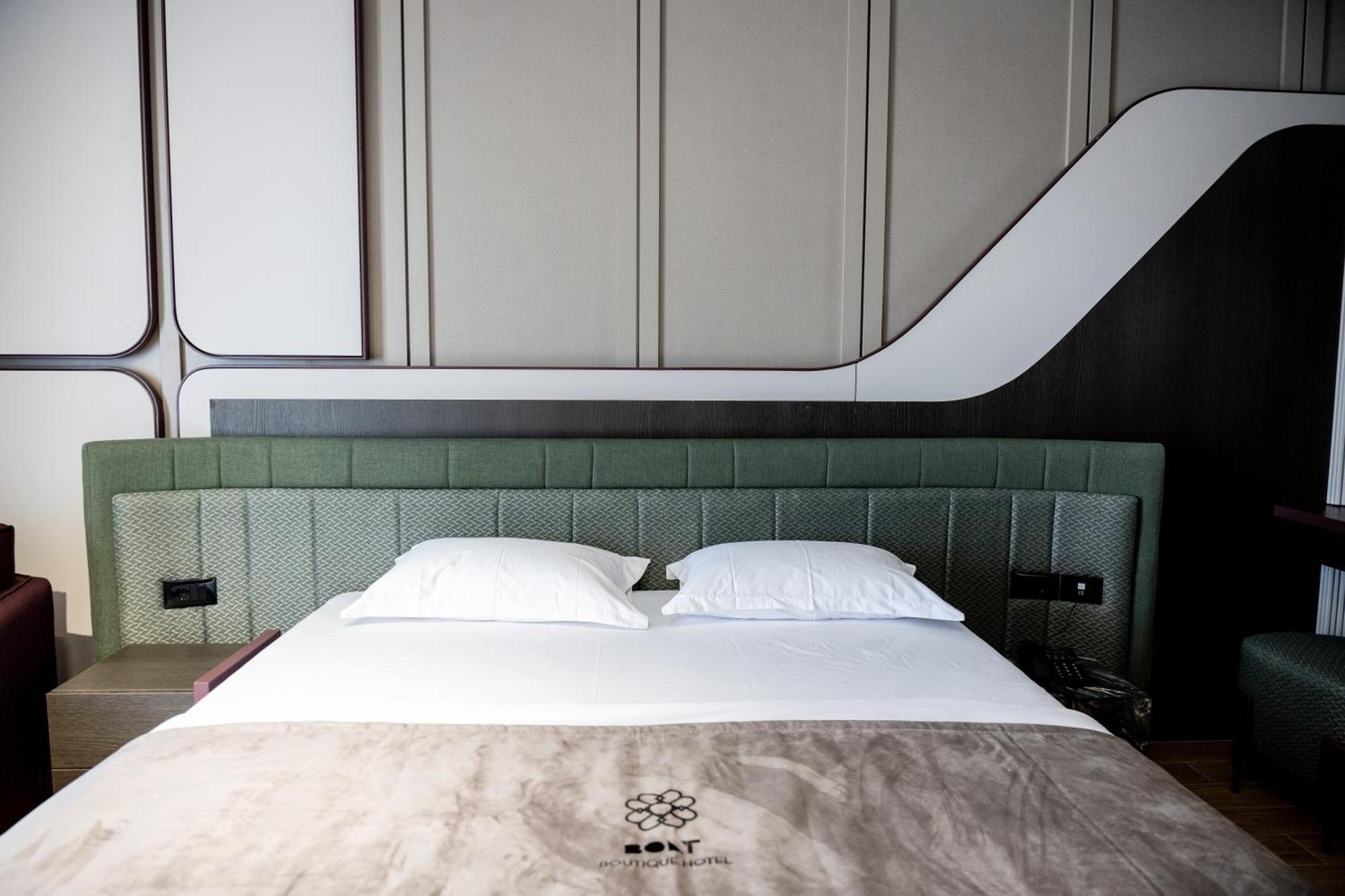 Bolt Boutique Hotel Lezhë Exteriör bild