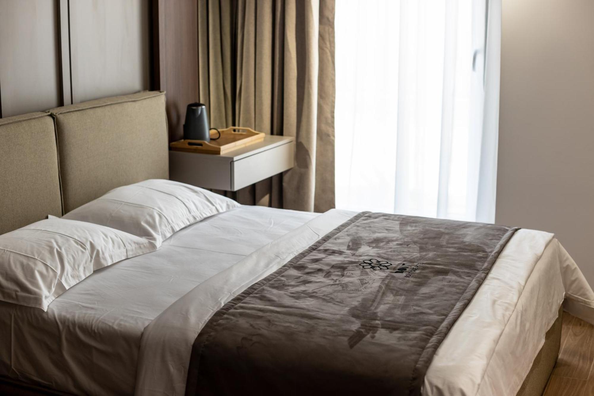 Bolt Boutique Hotel Lezhë Exteriör bild